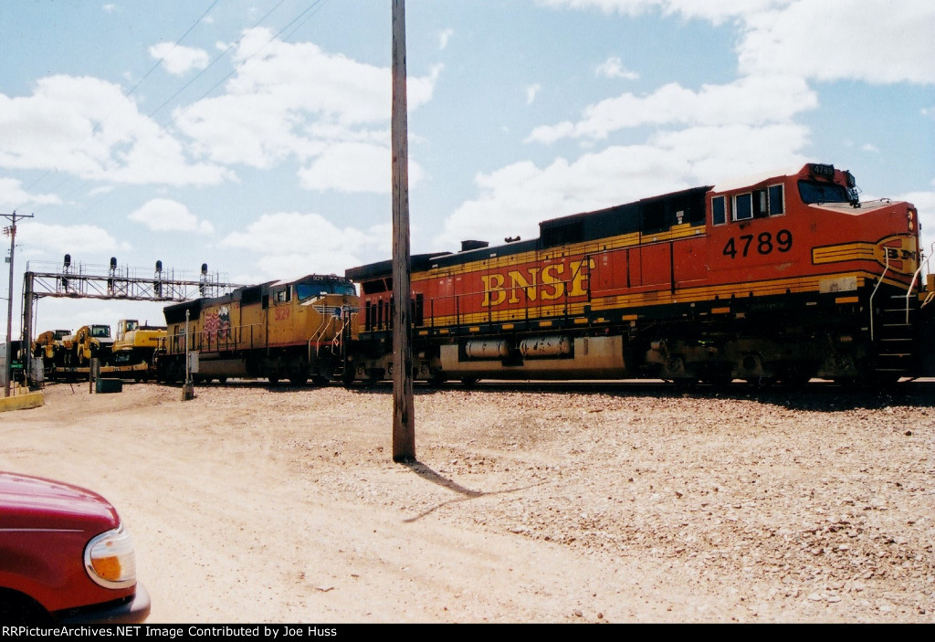 BNSF 4789 West